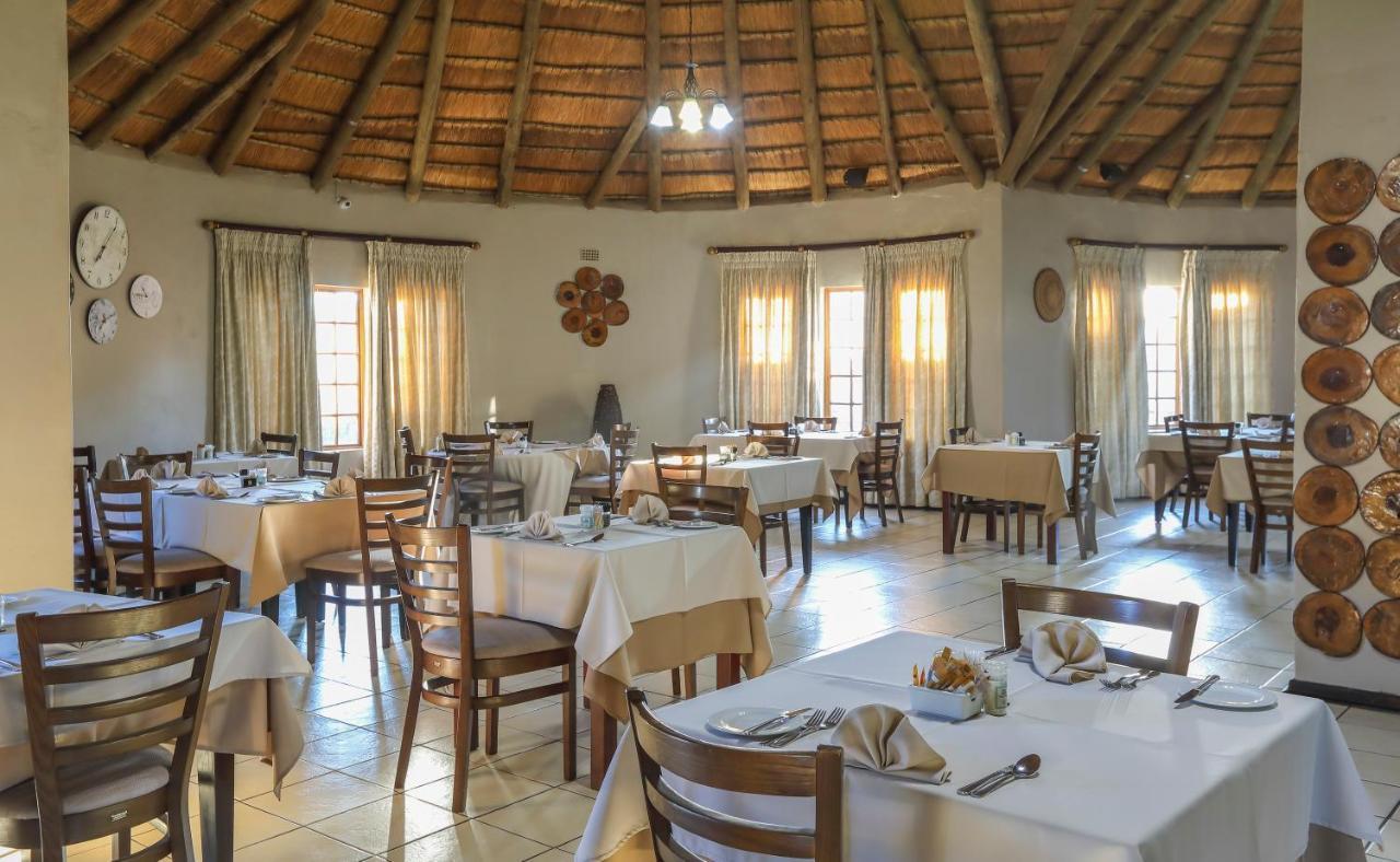 Nongoma Lodge & Inn Cc ภายนอก รูปภาพ