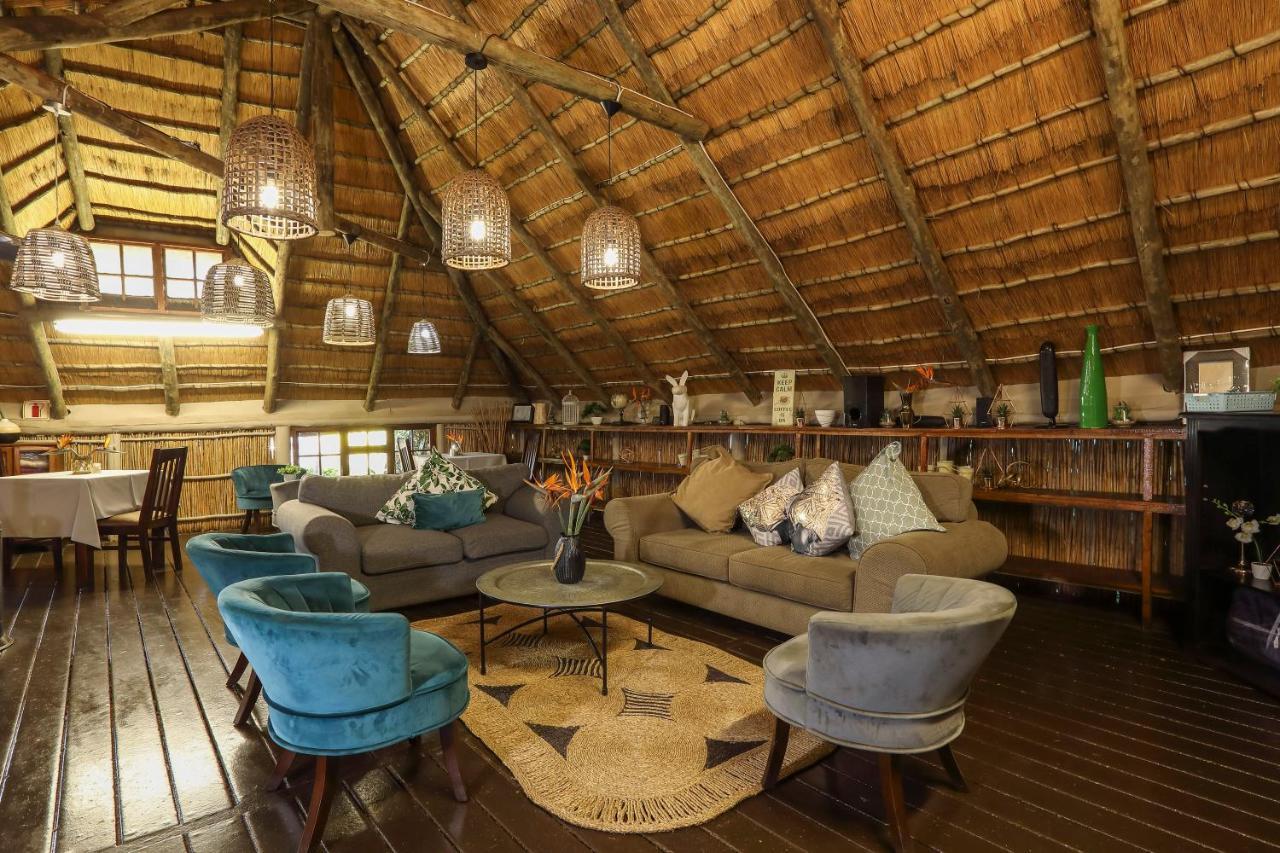 Nongoma Lodge & Inn Cc ภายนอก รูปภาพ